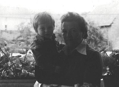 avec ma grand-mère SCHALLER Cécile