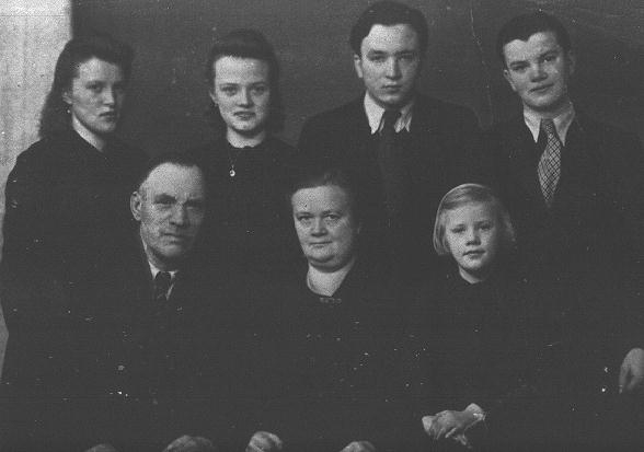 famille SCHALLER - BECK, vers 1943?